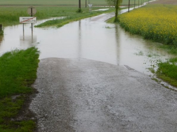 16 Chemin impraticable et route inondée !