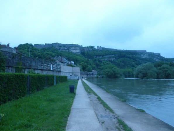 19  La citadelle de Besançon et le Doub