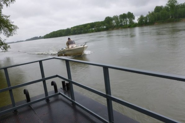 08 Traversée du Pô en bateau taxi