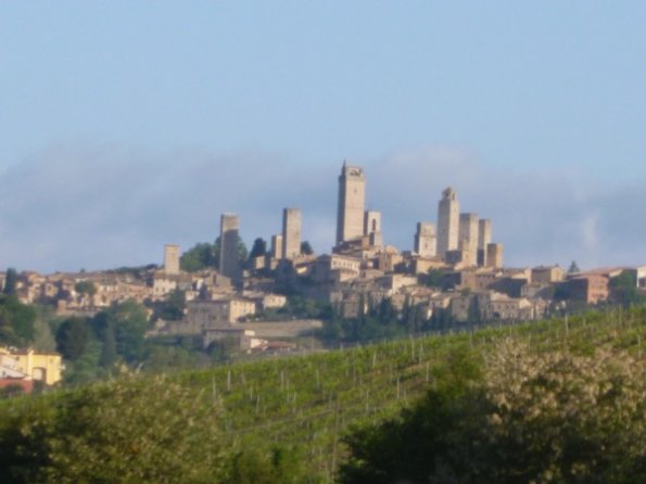 19 San Giminiano et ses 14 tours médiévales