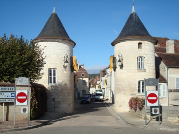 25 Porte de la ville de Chablis