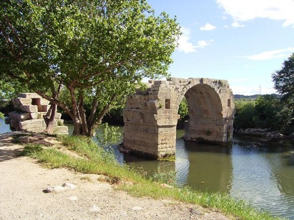 Gallargues le Montueux - Restes du vieux pont sur le Vidourle (sur la voie Domitienne)